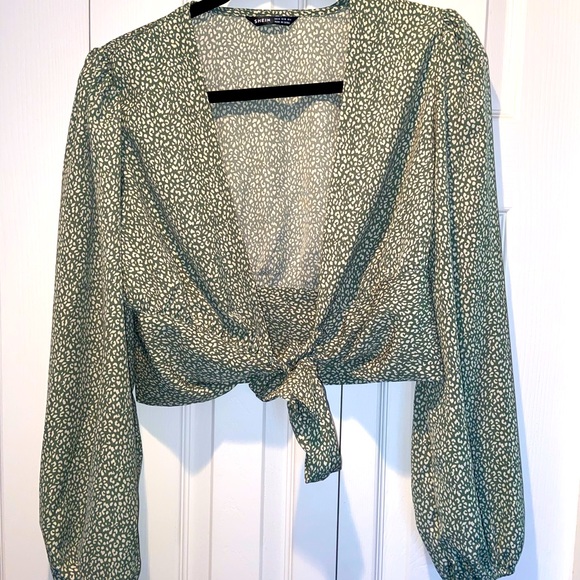 SHEIN Medium green long sleeve crop top tie - Picture 1 of 2